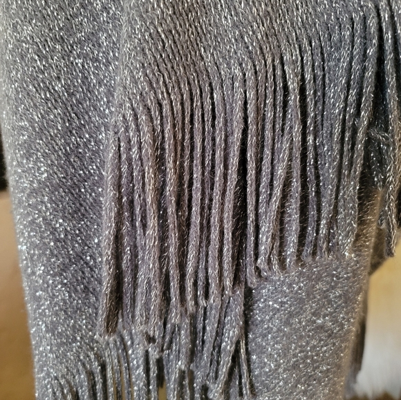 Shimmery Wrap - Picture 4 of 10